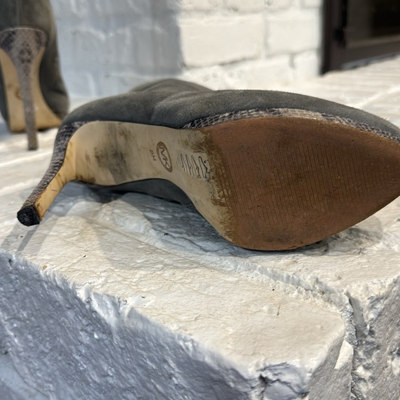 Michael Kors Tall Suede Grey Boot, size 8, 4.5 heel snakeskin details on heel - Picture 6 of 12